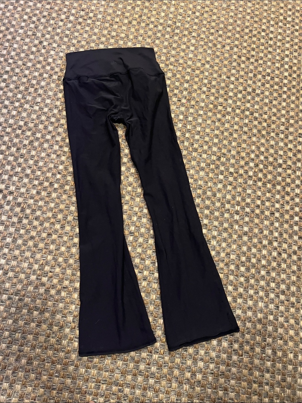 ALO Yoga Black Performance small / medium  Leggings with Reflective Logo